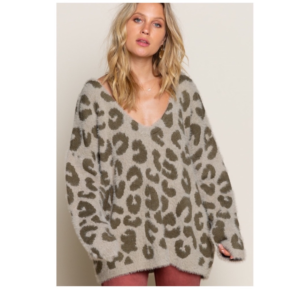 POL Leopard Print Top With Mohair  And V Neck Top